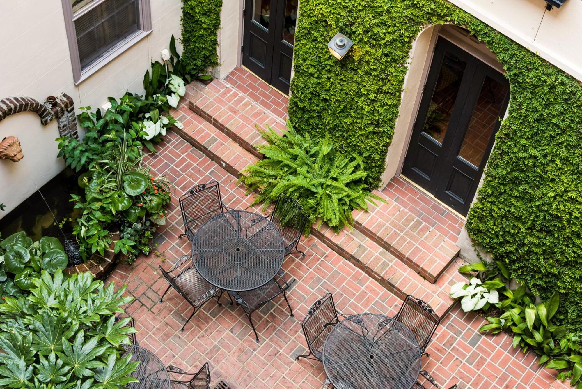 Kings Courtyard Inn Charleston Exterior photo